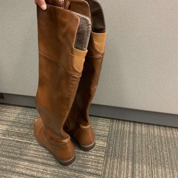 Boots - Picture 2 of 5